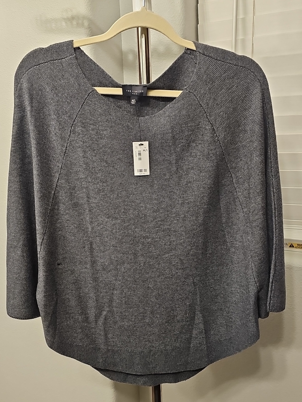The Limited Charcoal Gray Crewneck Pullover Womens Med/Large
